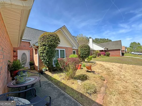 11061 Knotty Pine PL, Hampton, GA 30228