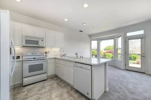 3010 Crestwood WAY, Rocklin, CA 95765