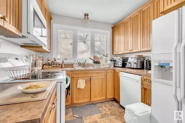 12828/30 120 ST NW, Edmonton, AB T5E 5N6