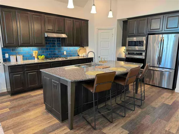 9517 Voyager Vista, Oak Point, TX 75068