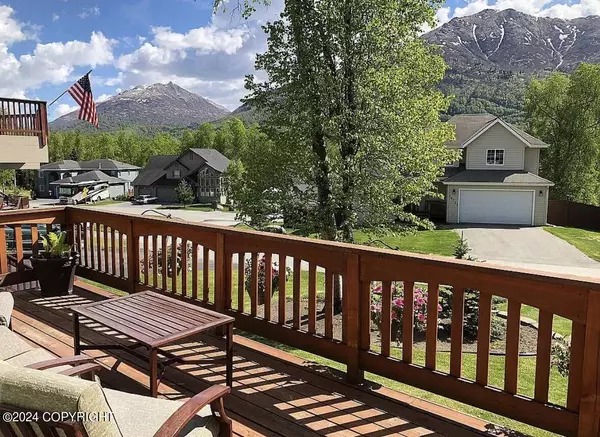 19721 Revilla CIR, Eagle River, AK 99577