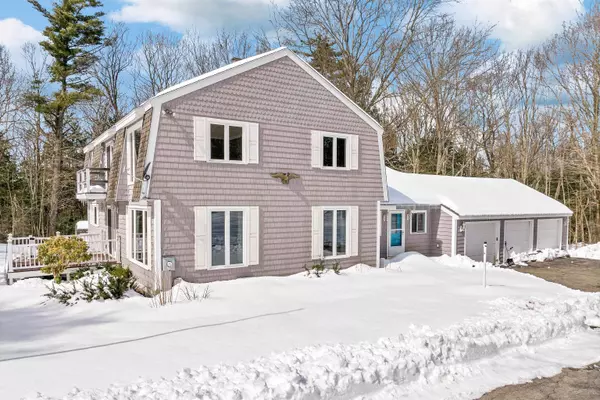 42 Orchard DR, Gilford, NH 03249