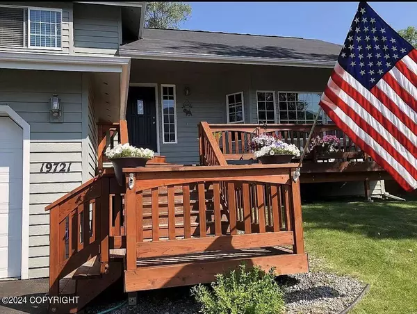 19721 Revilla CIR, Eagle River, AK 99577