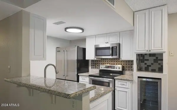 734 E JOAN D ARC Avenue, Phoenix, AZ 85022