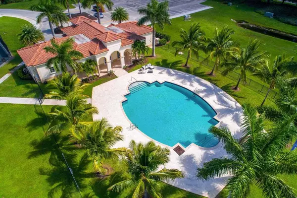 122 SE Via Lago Garda, Port Saint Lucie, FL 34952