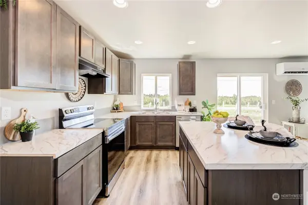 206 N Birch ST, Tieton, WA 98947