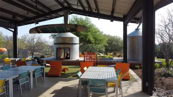 9517 Voyager Vista, Oak Point, TX 75068