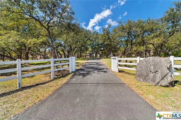 19019 Chimney Creek RD, Helotes, TX 78023