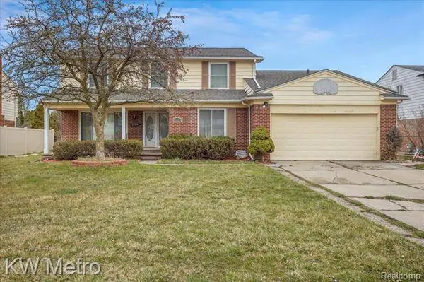 22230 IVANHOE Lane, Southfield, MI 48034