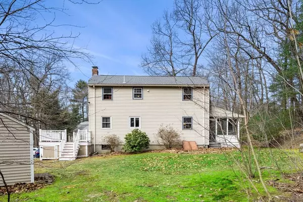 68 Babicz Rd, Tewksbury, MA 01876