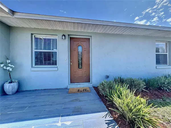 457 HONEY BEE LN, Polk City, FL 33868