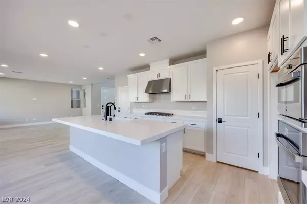 6319 Redstone Hills Drive, Las Vegas, NV 89148