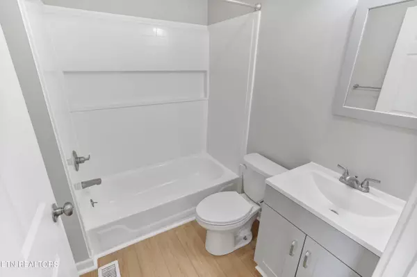 915 Mynders Ave, Maryville, TN 37801