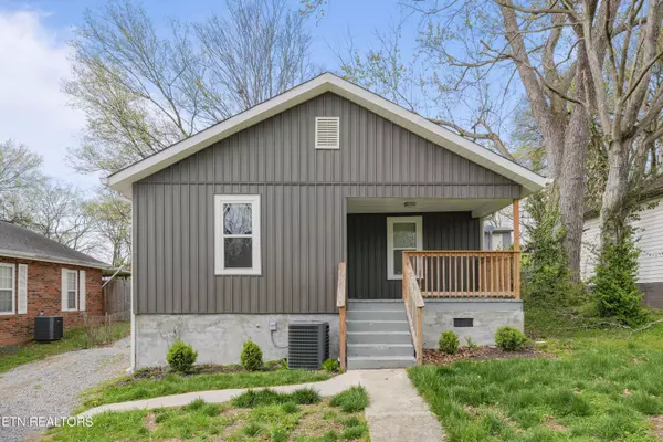 915 Mynders Ave, Maryville, TN 37801