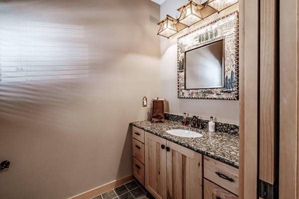 40 Overpass RD #40, Newry, ME 04261