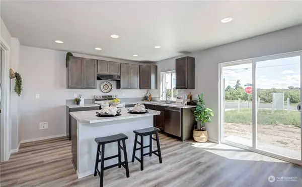 206 N Birch ST, Tieton, WA 98947