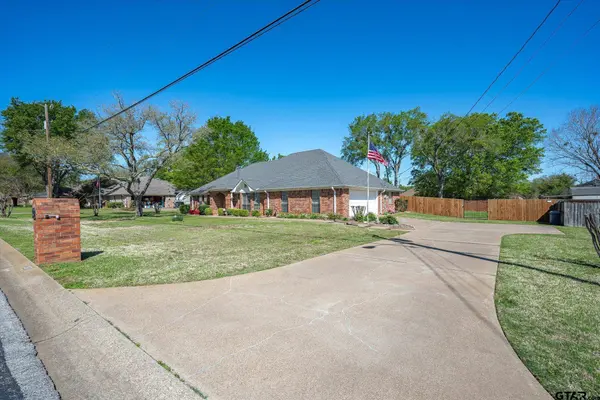 207 Susie St, Chandler, TX 75758