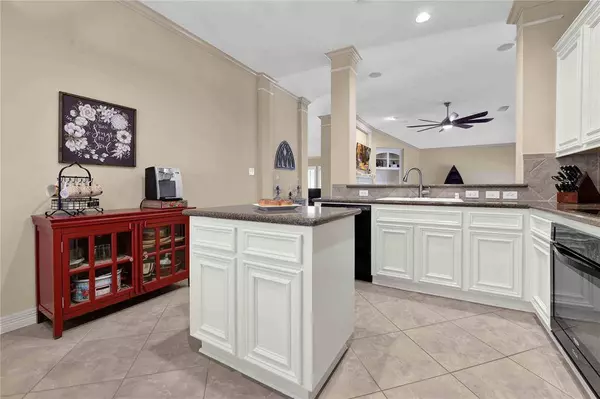 6163 Sheffield LN, League City, TX 77573