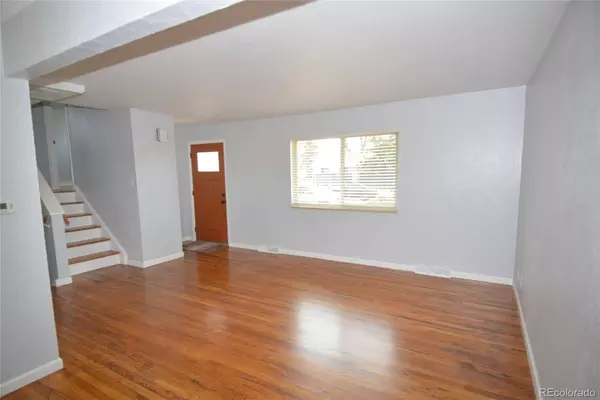 372 S Robb WAY, Lakewood, CO 80226