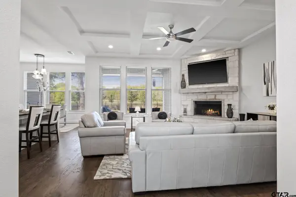 2839 Kingfisher Ln, Mt Pleasant, TX 75455