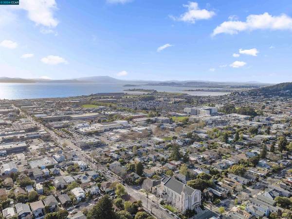 1349 Neilson St, Berkeley, CA 94702