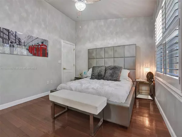 275 SE 22nd St #275, Fort Lauderdale, FL 33316