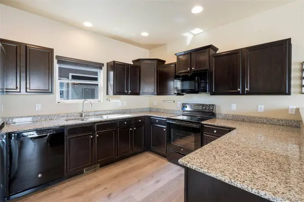 1250 Antrim LOOP, Colorado Springs, CO 80910