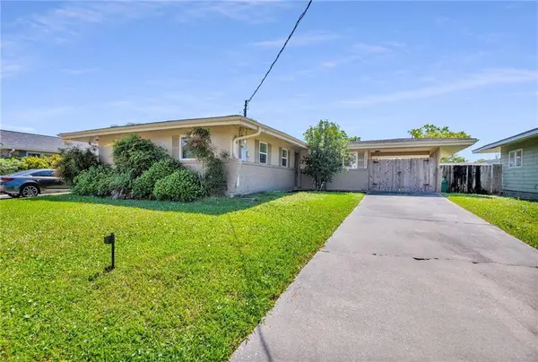 6028 CAMPHOR ST, Metairie, LA 70003