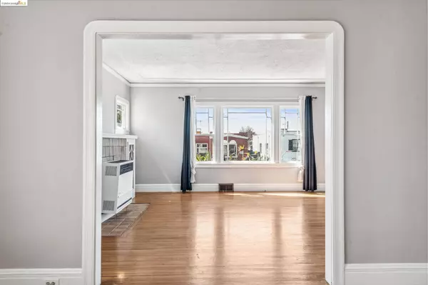 2800 E 21st St, Oakland, CA 94601