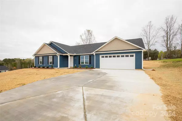 4140 Doe Ridge LN, Lancaster, SC 29720