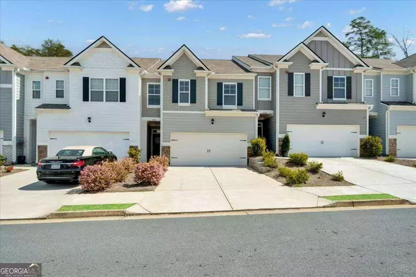 738 Woodstock Grove DR, Woodstock, GA 30188