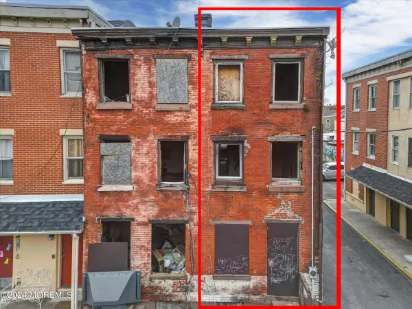 38 Woods Street, Trenton, NJ 08618