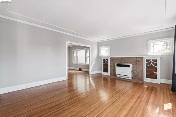 2800 E 21st St, Oakland, CA 94601