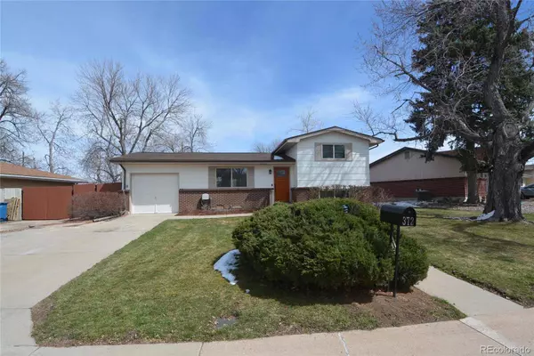 372 S Robb WAY, Lakewood, CO 80226