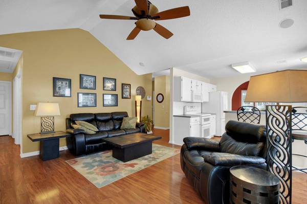 5 Stutz Ct, Charleston, SC 29414