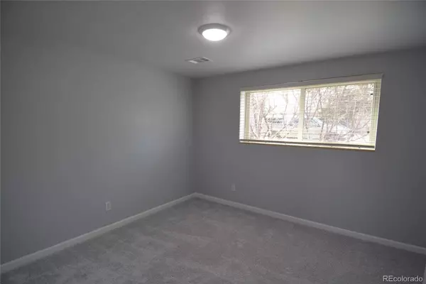 372 S Robb WAY, Lakewood, CO 80226