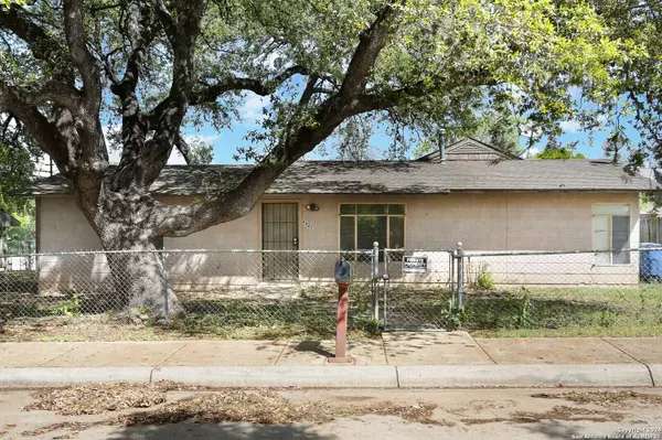 4943 FLINT ST, San Antonio, TX 78228-3743