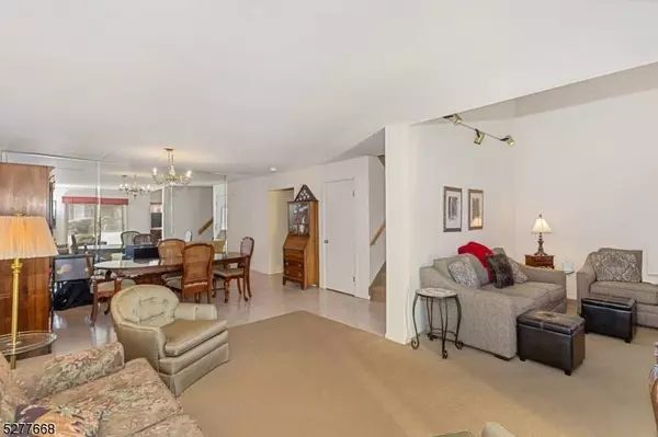 80 Gabriel Dr, Montville Twp., NJ 07045