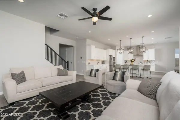 1929 E ROBB Lane, Phoenix, AZ 85024