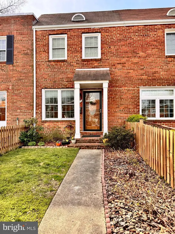 3717 MARK DR, Alexandria, VA 22305