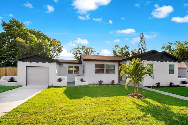 204 MADISON ST S, St Petersburg, FL 33711