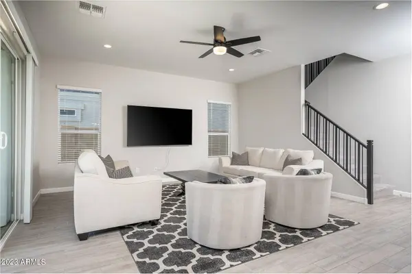 1929 E ROBB Lane, Phoenix, AZ 85024