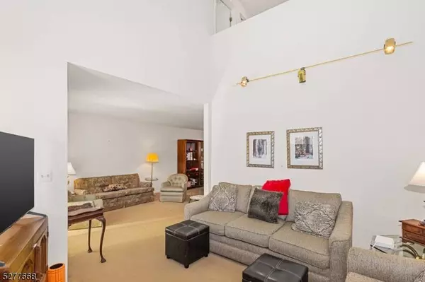 80 Gabriel Dr, Montville Twp., NJ 07045