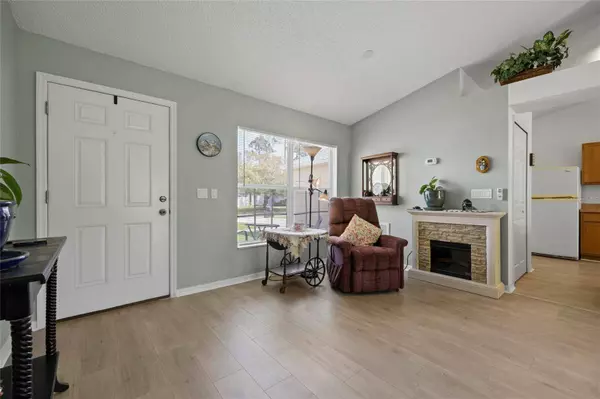 62 BELVEDERE LN, Palm Coast, FL 32137