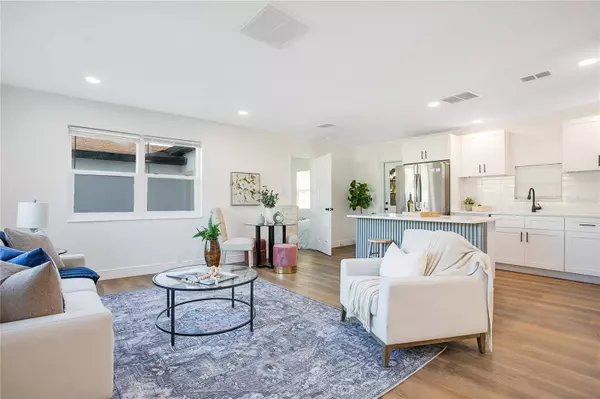 204 MADISON ST S, St Petersburg, FL 33711