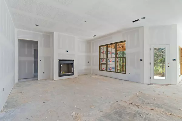 8 Rabbit TRL, Hattiesburg, MS 39402