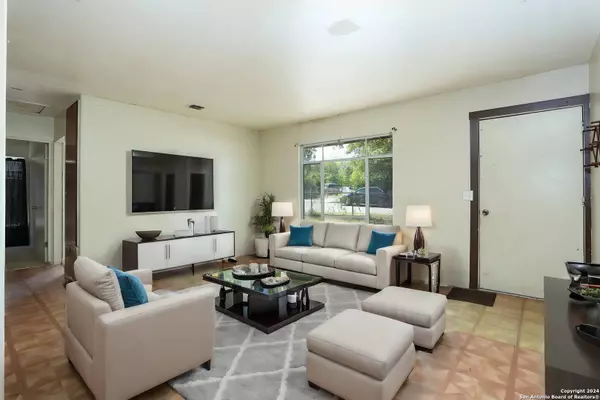 4943 FLINT ST, San Antonio, TX 78228-3743