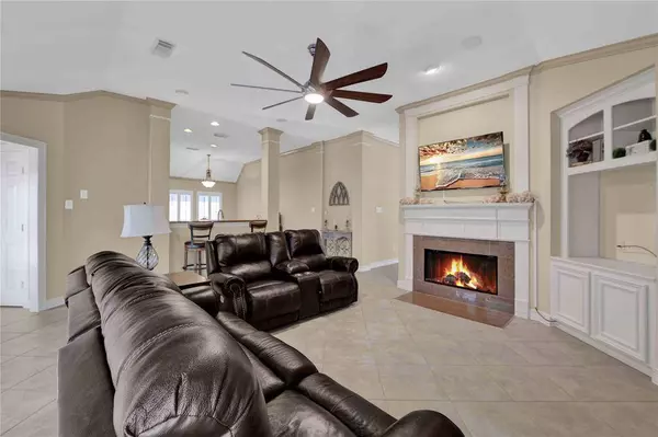 6163 Sheffield LN, League City, TX 77573