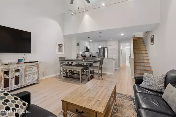 26 VILLAGE DEL LAGO CIR, St Augustine, FL 32080