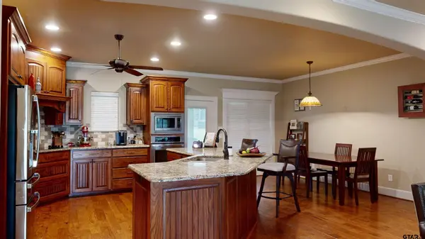 320 CR 3505 County Rd 3505, Bullard, TX 75757